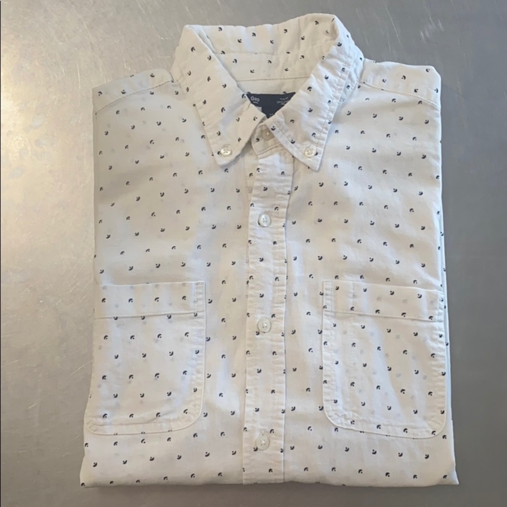GAP | 100% cotton button down